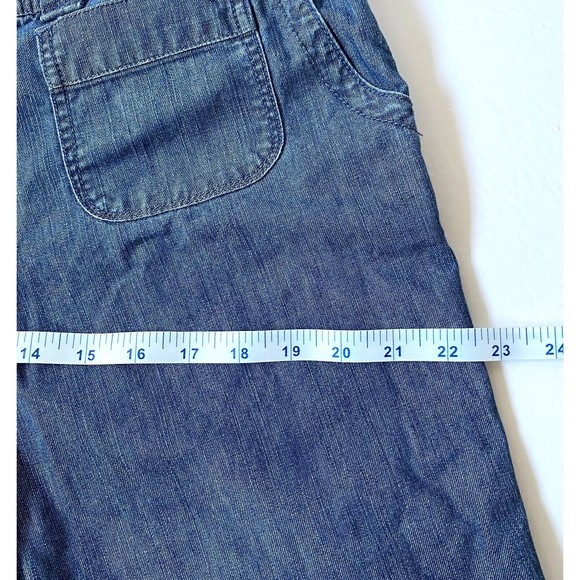 New York and Company Denim Capris Womens 12 Blue Pockets Button Accents - Picture 13 of 14